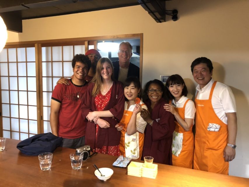 Kyoto: Afternoon Japanese Izakaya Cooking Class - Finding Cooking Sun in Shimogyo Ward and Getting Ready