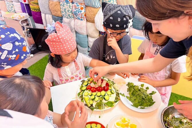 Kyoto Sushi & Takoyaki Cooking Class near Gion and Kiyomizu-dera! - HANA’s Teaching Style and the Benefit of a Max-6 Group