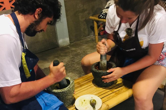 Lean cooking in A Thai atmosphere with Cookventure Home Cooking Studio - The Recipe Book: Making Thai Food Again at Home