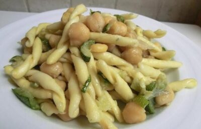 Lecce Home Cooking Class: Craft Orecchiette & Savor Wine - Getting to Porta Napoli: the meeting point that keeps things easy