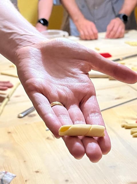 Lecce Home Cooking Class: Craft Orecchiette & Savor Wine - Two sauces that match the pastas: tomato-red and chickpeas with local vegetables