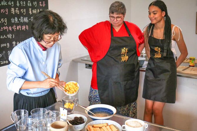 Lijiang Naxi Cuisine Cooking Class & Market Visit - Timing and getting oriented in Lijiang
