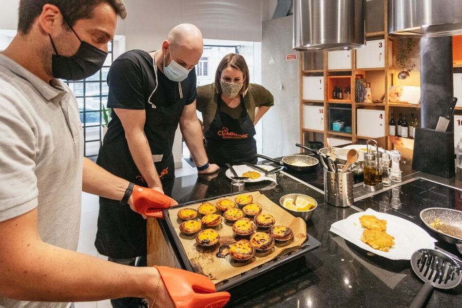 Lisbon: 2-Hour Pastel de Nata Cooking Class - The food experience: coffee, tea, and eating together at the end
