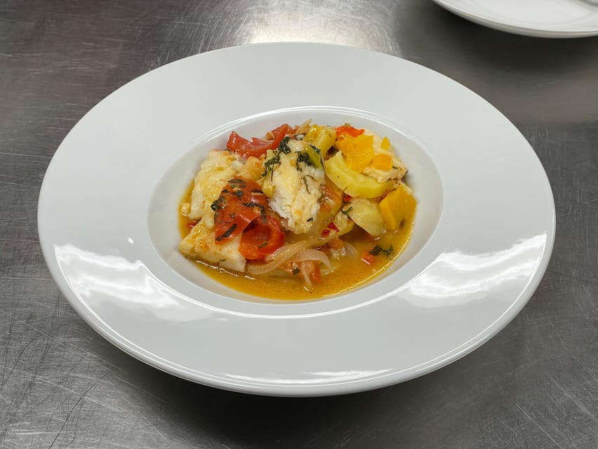 Lisbon: Market Experience & Cooking Class - Group size, language, and what you’ll actually get