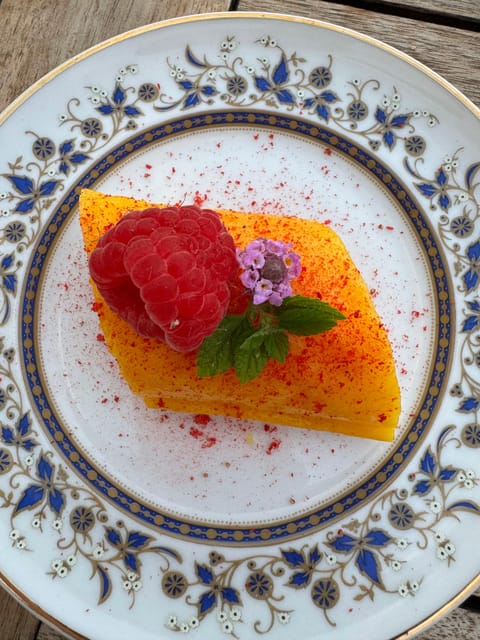 Lisbon: Traditional Portuguese Cooking Class - The real value of $100 in Lisbon (and why it can be worth it)