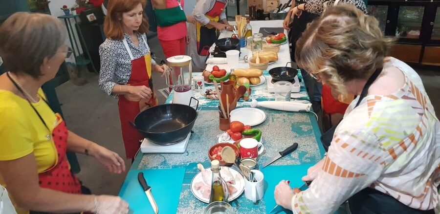 Local cooking class in Cordoba. Hands on: Salmorejo - Finding the black door in Córdoba