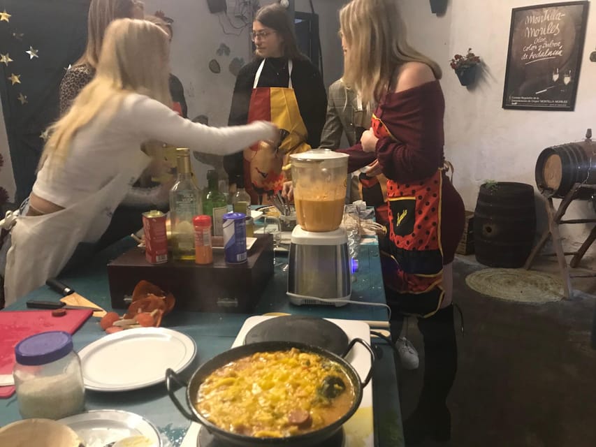 Local cooking class in Cordoba. Hands on: Salmorejo - Talking like a local: stories while you work