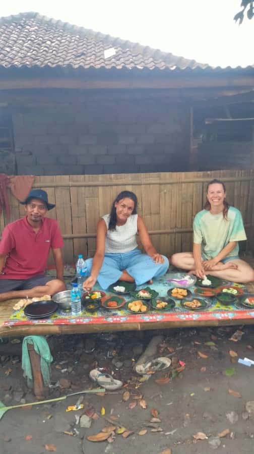 Lombok Traditional Pottery Experience and Village life - Meeting Dawa Pottery Studio in Dusun Adong (No Pickup)