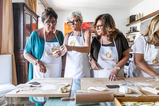 Lucca Walking Tour & Traditional Cooking Class with Wine - Start at Piazza dell’Anfiteatro, Then Let Lucca Set the Tone