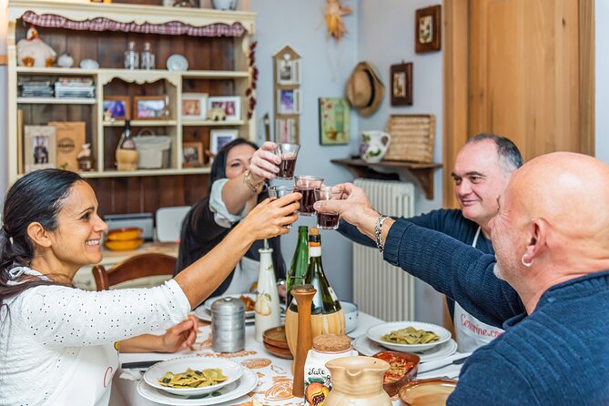 Lucca Walking Tour & Traditional Cooking Class with Wine - Pasta Skills and Sauce Confidence: The Part That Sticks With You