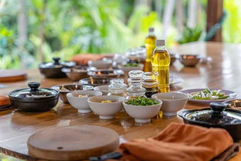 Mad Monkey Hoi An Cooking Class & Bamboo Boats - Should you book it