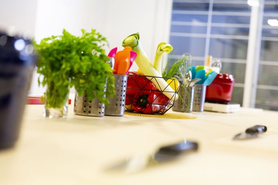Madrid: 10 Tapas 2.5-Hour Cooking Class - A Madrid tapas cooking class that turns learning into dinner