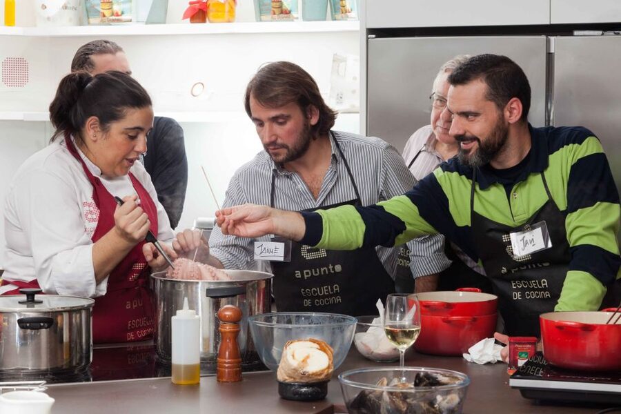 Madrid: 10 Tapas 2.5-Hour Cooking Class - Practical tips so you get more from the kitchen time