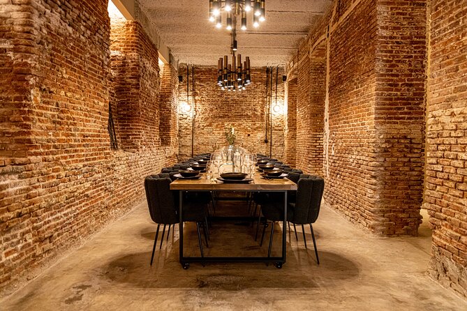 Madrid Spanish Omelet Cooking Class and Bottomless Wine brunch - How the Class Works in a Small Group (Max 16, Pairs Cooking)