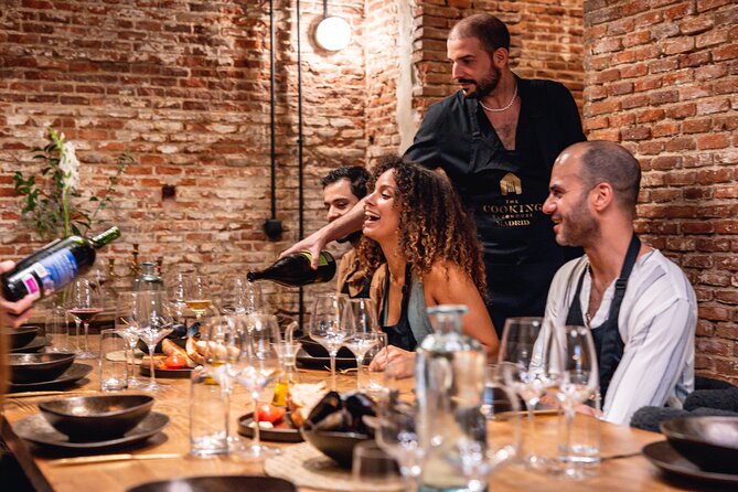 Madrid Spanish Omelet Cooking Class and Bottomless Wine brunch - Bottomless Cava or Wine Brunch: How It Changes the Experience