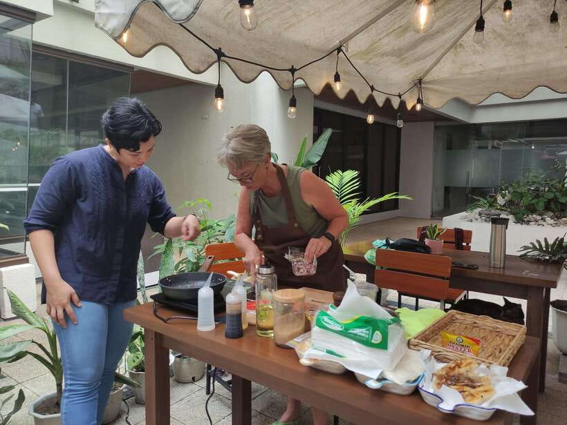 Makati: Hands on Manila Cooking Class - Your hands-on stations: equipment, portions, and the pace in real life