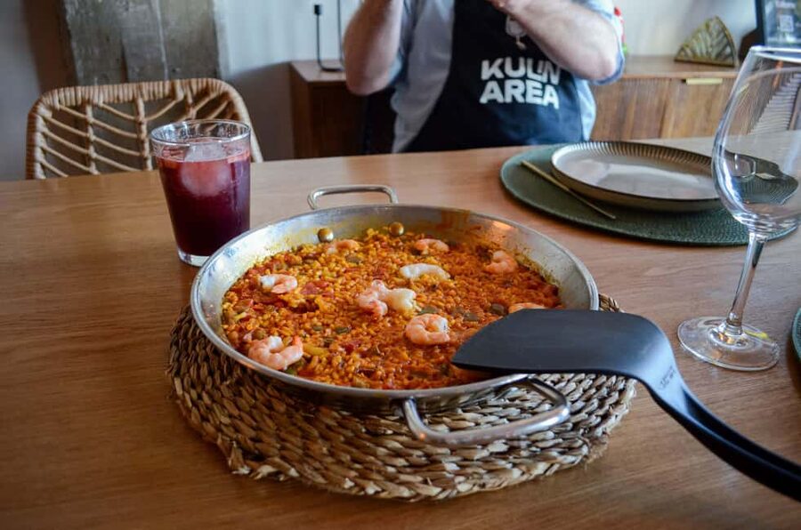 Malaga: Authentic Paella Cooking Class with Sangría - Meeting at Kulinarea in Malaga’s SOHO District