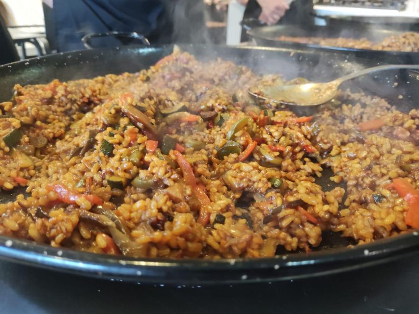 Malaga: Authentic Paella Cooking Class with Sangría - Price and value: why $77 can make sense in Malaga