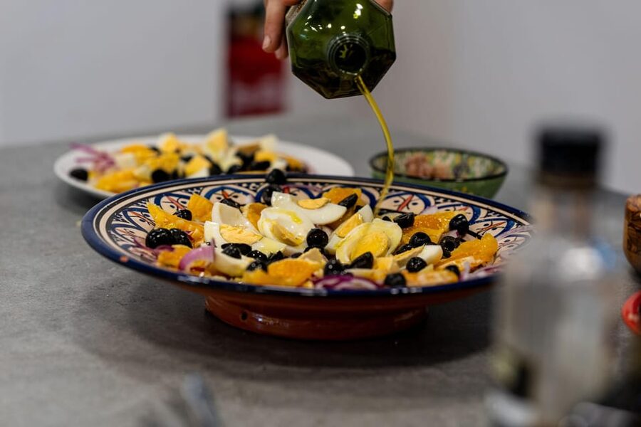 Málaga: Spanish Cooking Workshop with Paella and Sangria - Location in Historic Málaga: Easy to Get There, Easy to Arrive Calm