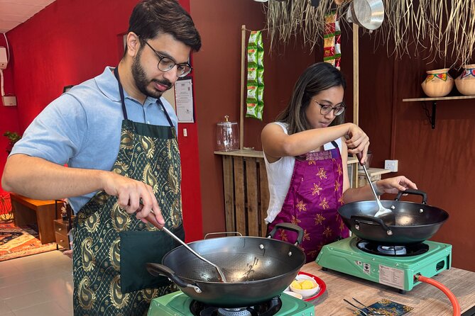 Malaysian Hands-On Cooking Class : Masala Medley - Pakora Starter: Crisp Texture and Control