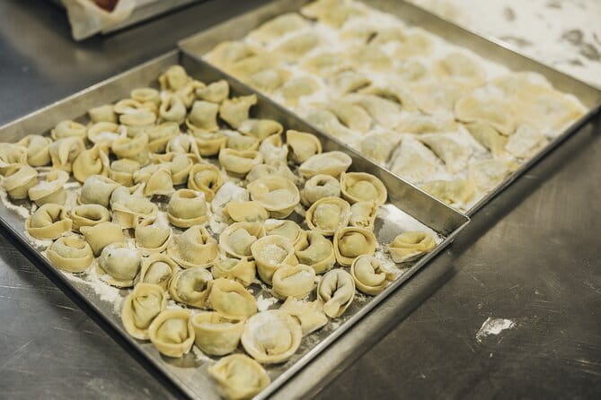 MaMa Florence- Hands-On Gluten Free Italian Cooking Class - Meeting at Mama Florence: The Easy Start and a Comfortable Kitchen