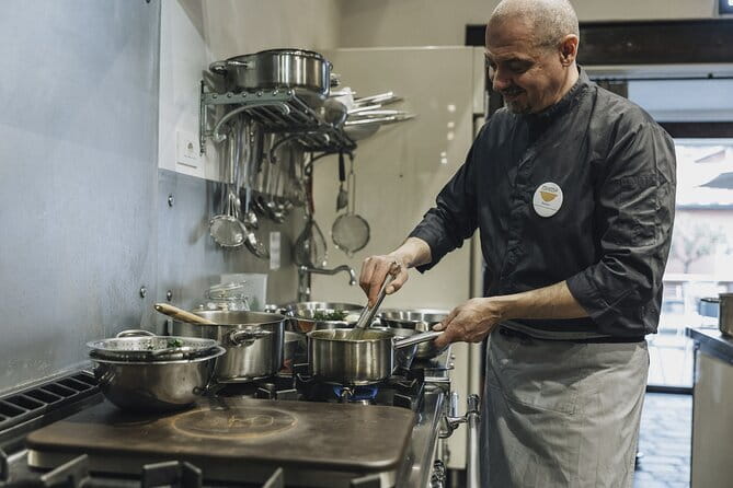 MaMa Florence- Tuscan Cooking Class in Florence - Where You’ll Cook: Mama Florence’s Viale Francesco Petrarca Location