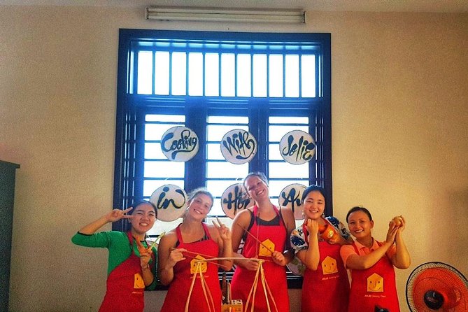 Market- Coffee- Cooking class in Hoi An (JHA2) - Market Stop: Picking Ingredients and Learning How Vietnamese Shopping Works