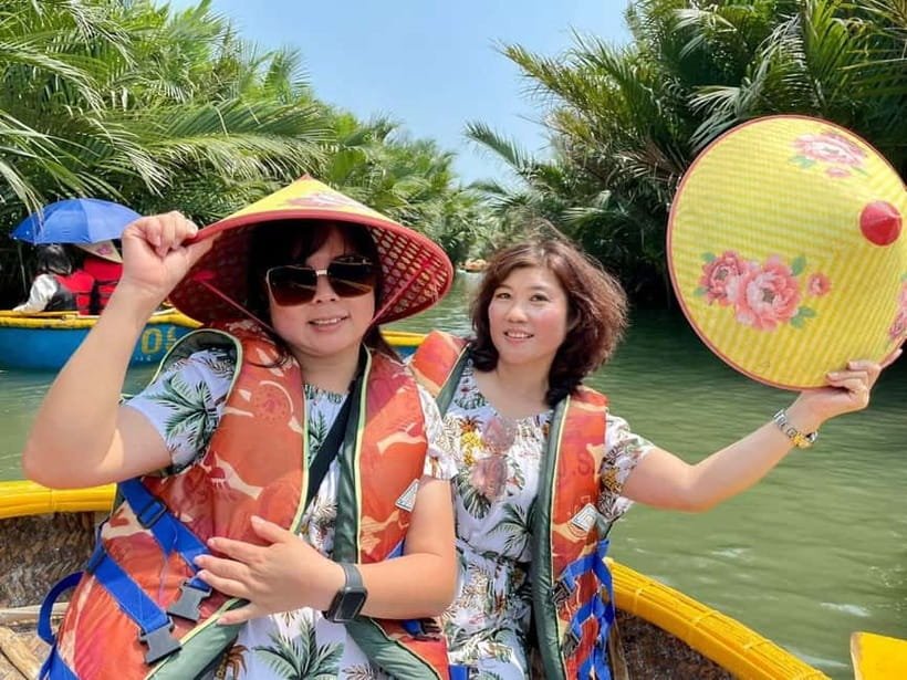 Market Tour, Basket Boat Ride & Cooking Class by Hangcoconut - Should you book Hangcoconut’s market tour, basket boat ride, and cooking class?