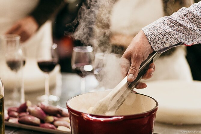 Market Tour, Cooking Class & Lunch with Chef in Lyon Studio - Picking Ingredients, Then Learning Technique: The Market-to-Kitchen Workflow