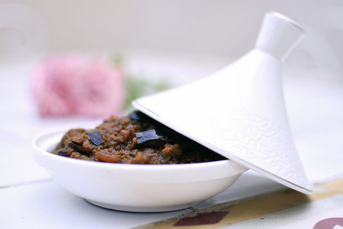 Market Tour & Moroccan Cooking Class in Casablanca with Transfers - Who should book this cooking with Chamsi