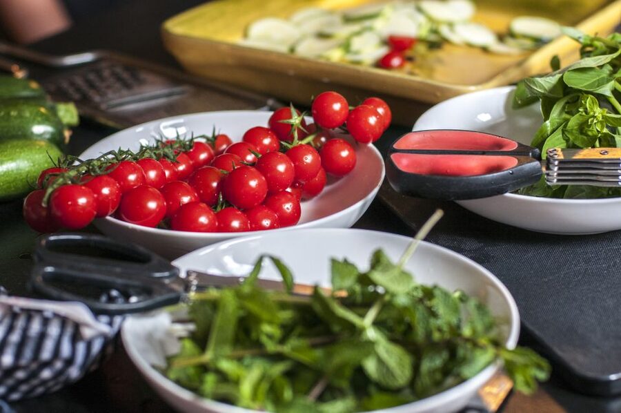 Market Visit and Cooking Class with a Parisian Chef - Should you book this Paris market and cooking class?