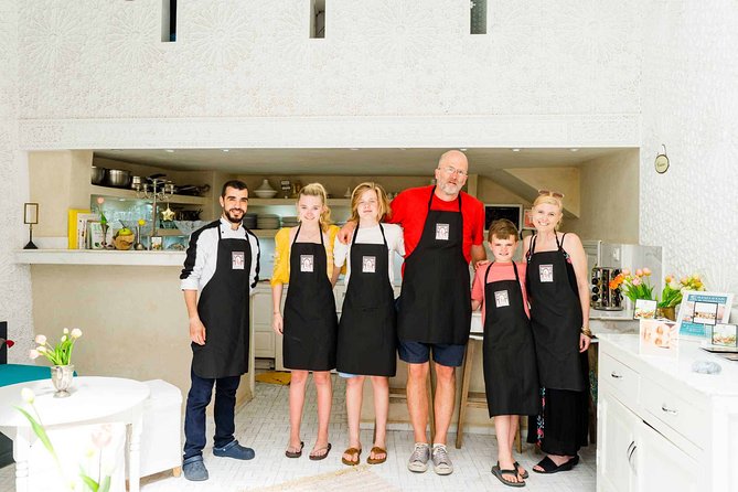 Marrakech cooking class - Tea, family kitchens, and getting oriented