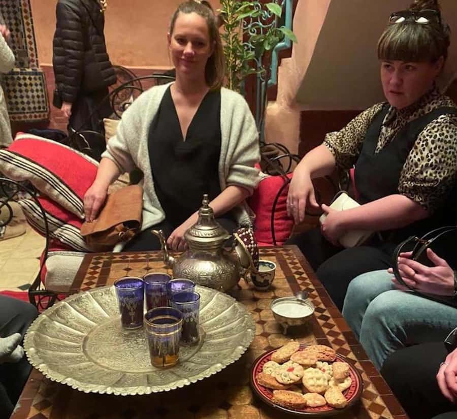 Marrakech: Moroccan Cooking Class for vegetarians and vegan - The meal at the end: why it feels better than restaurant eating
