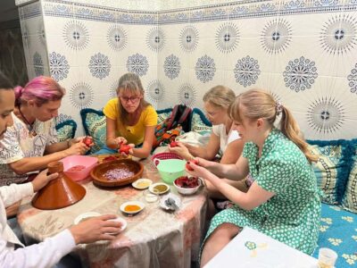 Marrakech: Moroccan Cuisine Cooking Class in Local Home - Meet Your Guide in the Riads: Medina Logistics Made Simple