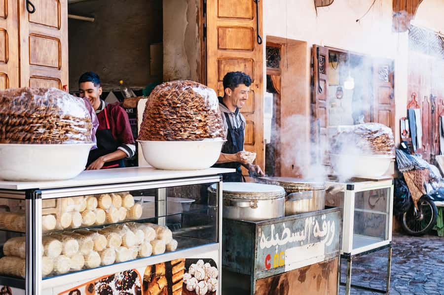 Marrakech: Tajine Cooking Class in a Traditional Riad - Meet the chef and see how a Moroccan kitchen team really works