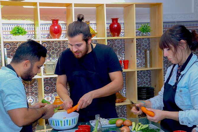 Marrakesh cooking class with chef Hassan - Local dishes - Meeting Up and the Walk That Starts the Learning Curve