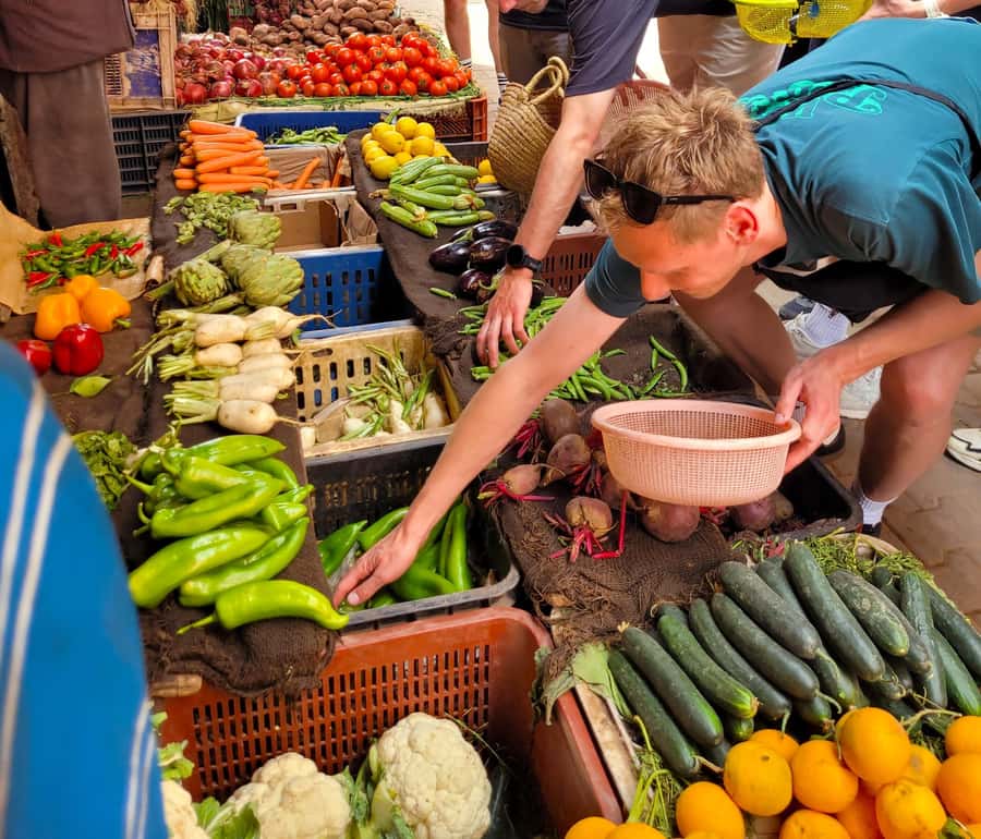 Marrakesh: Moroccan Dishes Cooking Class with a Local Chef - Meeting at Pharmacie Bab Doukkala and the short market shop