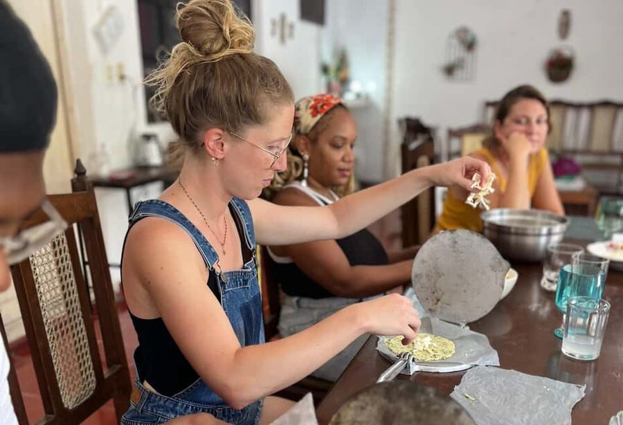 Mérida Cooking Class, taste of Yucatan - Inside the local home: how hosts turn recipes into stories