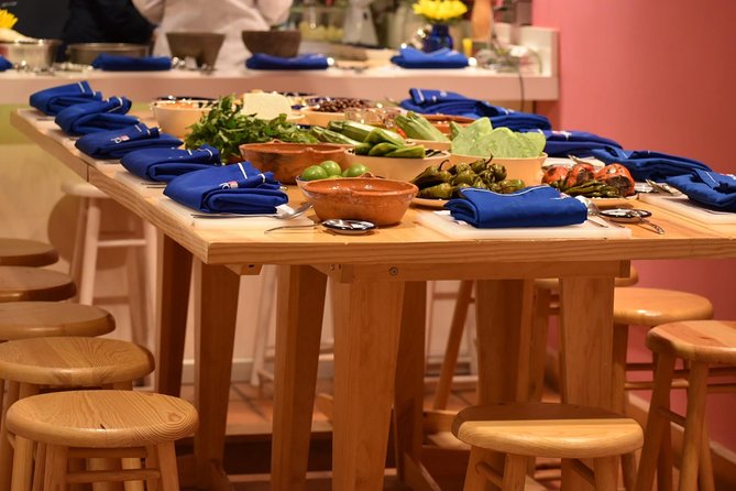 Mexican Fiesta Cooking Class (Roma Norte) - Traditional Guacamole: Simple Ingredients, Better Understanding