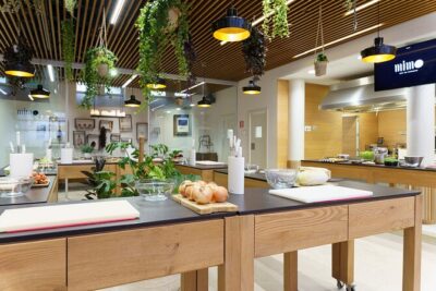 Michelin Star Secrets Cooking Class in San Sebastian - The 10am start at Mimo Bite: where you begin and what to expect