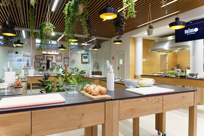 Michelin Star Secrets Cooking Class in San Sebastian - The 10am start at Mimo Bite: where you begin and what to expect