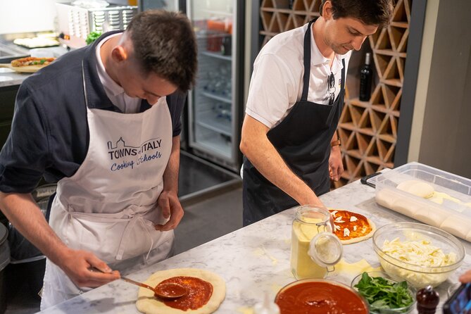 Milan Cooking Class: Authentic Pizza & Gelato Making - The wine, olive oil, and dinner setup that makes it feel Milan