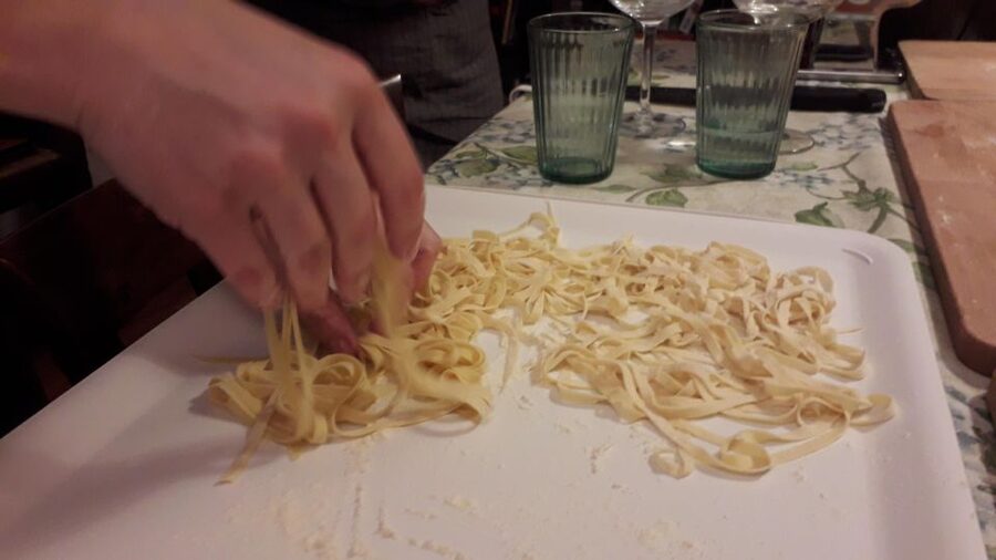 Milan: Italian Cooking Class with Food and Wine - Languages, Group Size, and the Feel of the Room