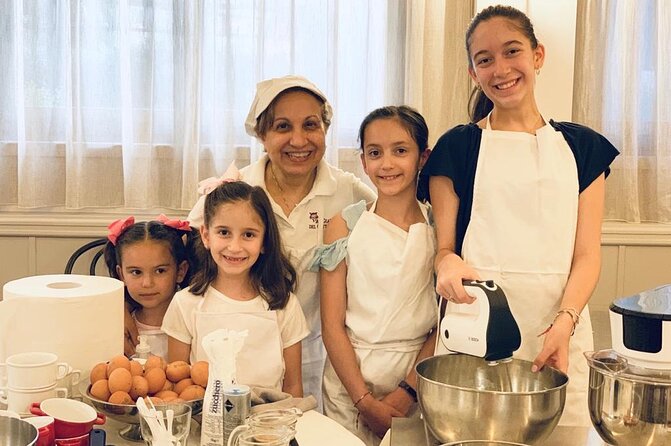 Milan: Pasta and Tiramisu Small Group Cooking Class with Wine - Welcome Prosecco and the restaurant-behind-the-scenes moment