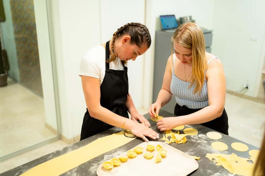 Milan: Pasta, Gnocchi and Tiramisù Cooking Class with Wine - Entering the Chef’s Kitchen (and Getting Oriented Fast in Central Milan)