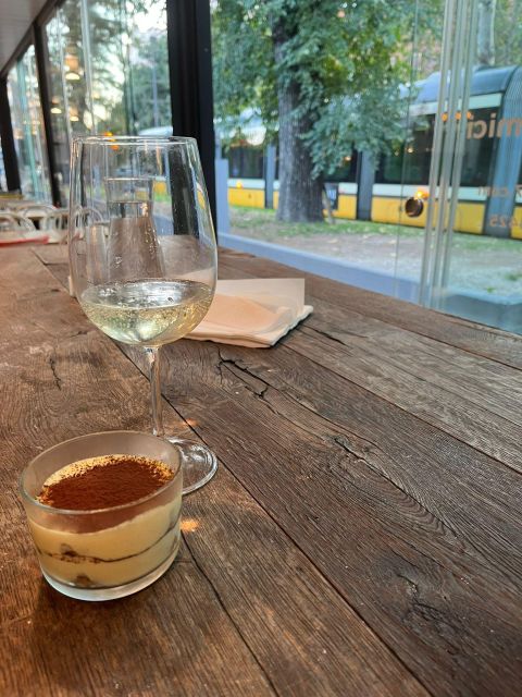 Milan: Pizza and Tiramisu Cooking Class with Wine Tasting - The Kitchen Setup and the Instructor Style That Keeps You Sane