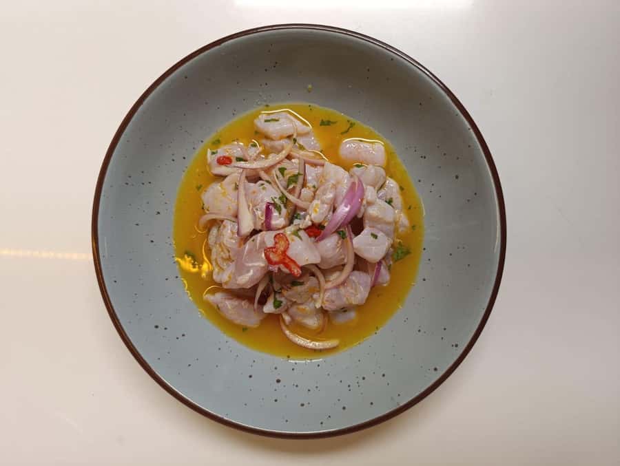 Miraflores: Amazing Peruvian Cooking Class Ceviche Seafood and Pisco Sour - Entering the Miraflores Cooking Room Near Kennedy Park