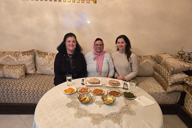 Moroccan Cooking Class and Fez Market Visit and Meal - Pickup, Time, and Group Size: Planning a Smooth 4 Hours