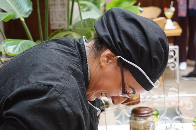 Moroccan cooking class with maket in the Medina of Marrakech - Back to the riad kitchen: learning Moroccan menu basics from Chef Aicha