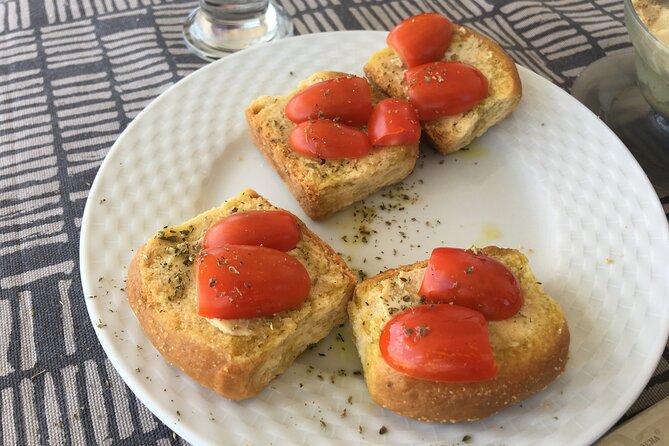 Mykonos Cooking Class of Local Specialties - The “Renowned Chef” Part: Why the Teaching Style Matters